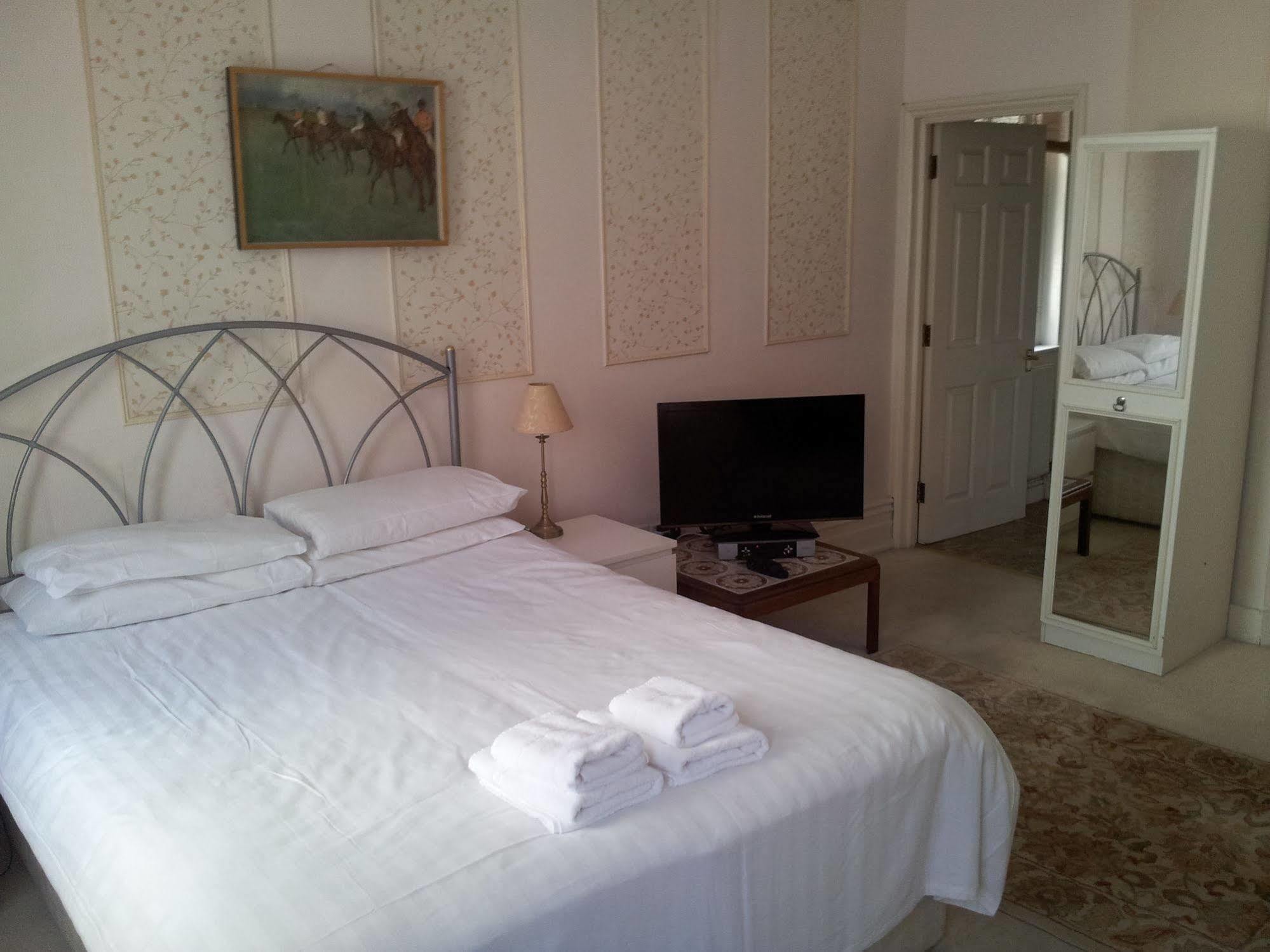 Kensingtoncourt Aparthotel London Eksteriør billede