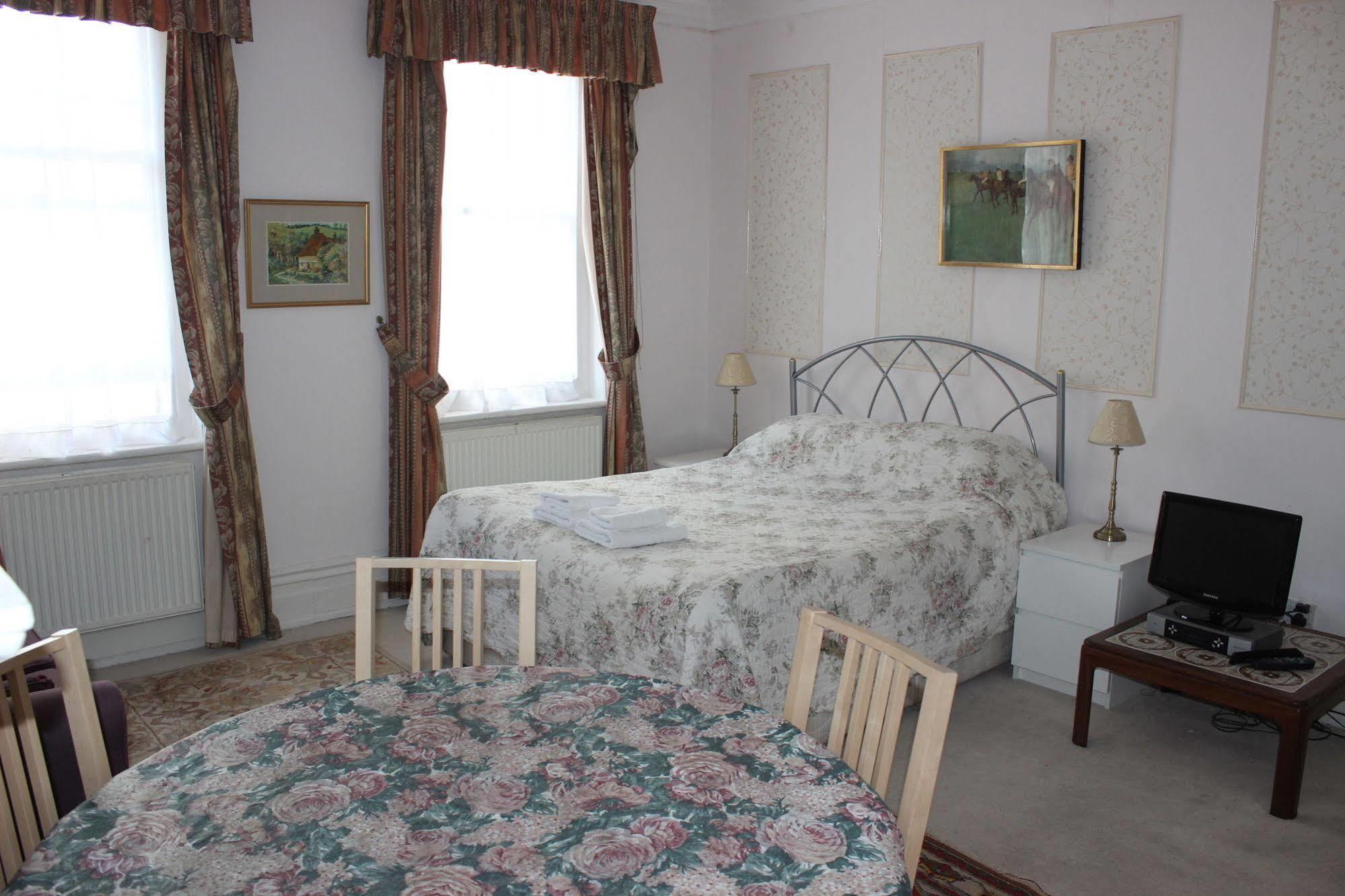 Kensingtoncourt Aparthotel London Eksteriør billede