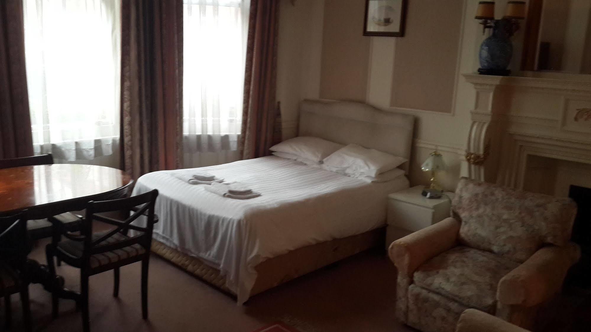 Kensingtoncourt Aparthotel London Eksteriør billede